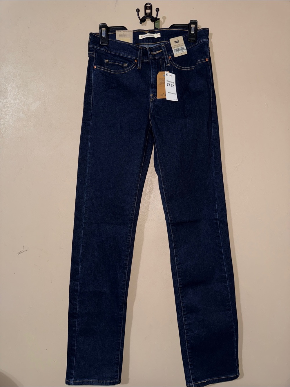 Levi's 314 Women's Straight-Leg Jeans in Dark Indigo Wash